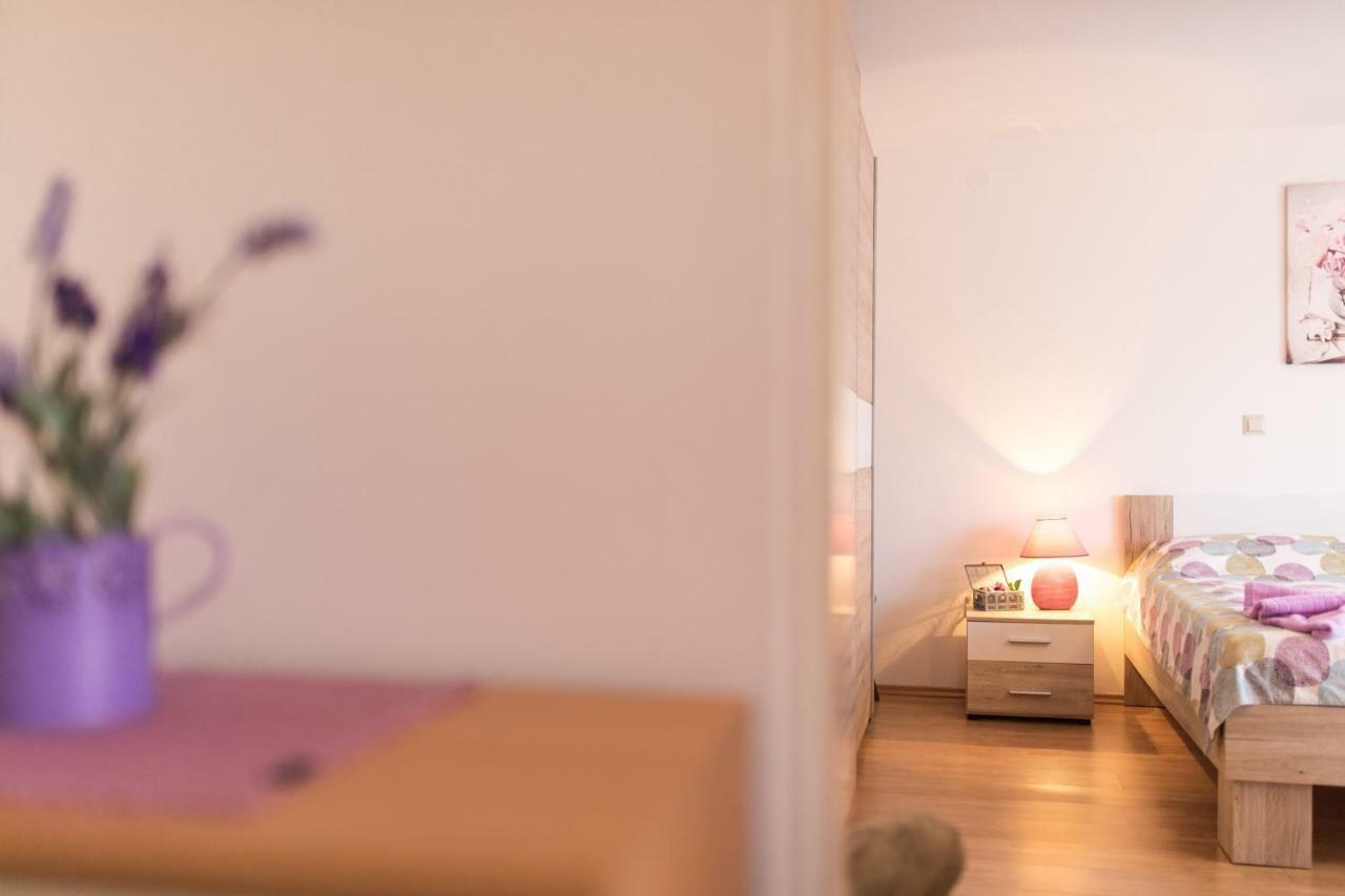 Apartment Adrijana Vrbnik Εξωτερικό φωτογραφία