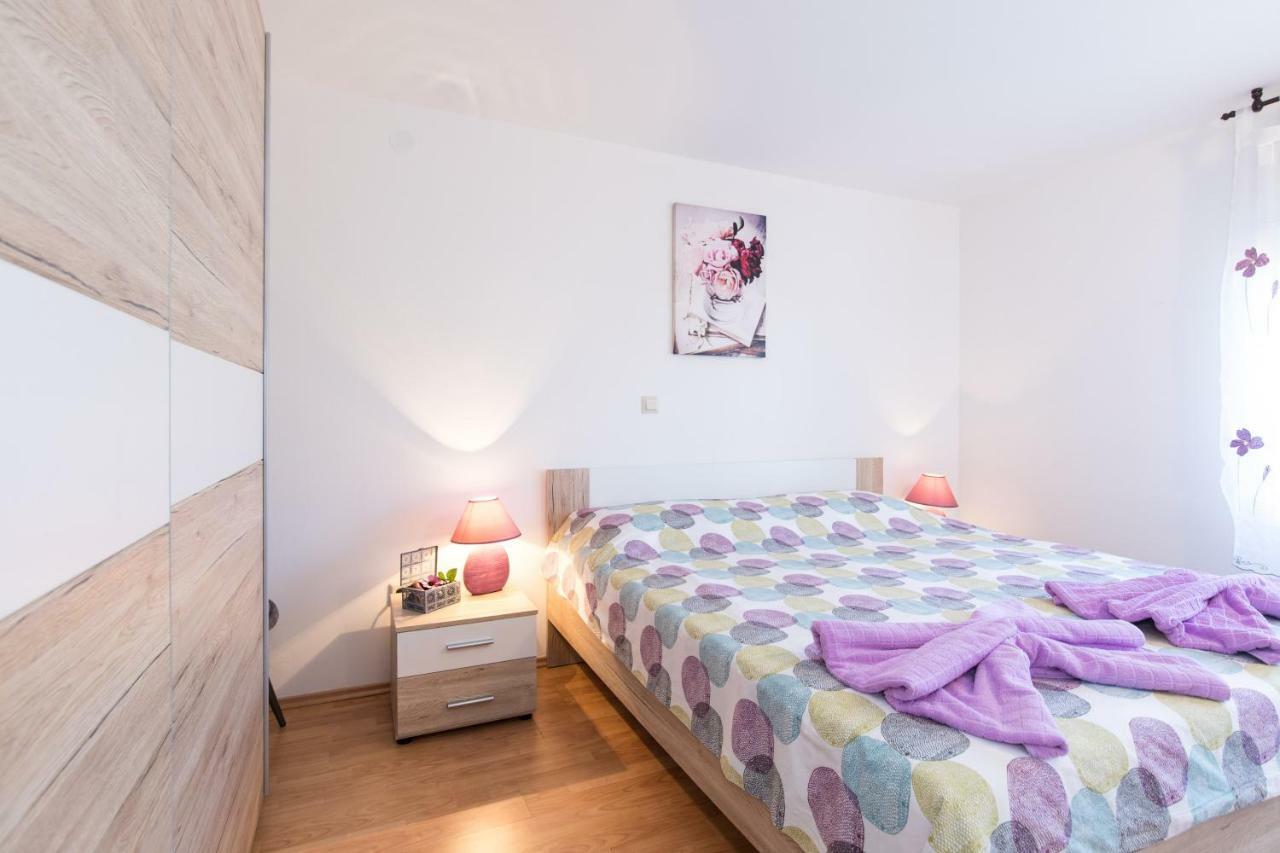 Apartment Adrijana Vrbnik Εξωτερικό φωτογραφία