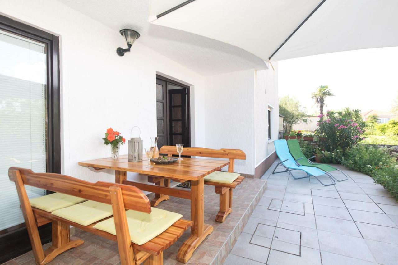 Apartment Adrijana Vrbnik Εξωτερικό φωτογραφία